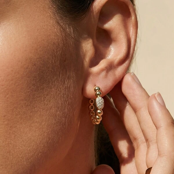 Argola Bolinhas Oval Cravejado Prata com Banho de Ouro 18K