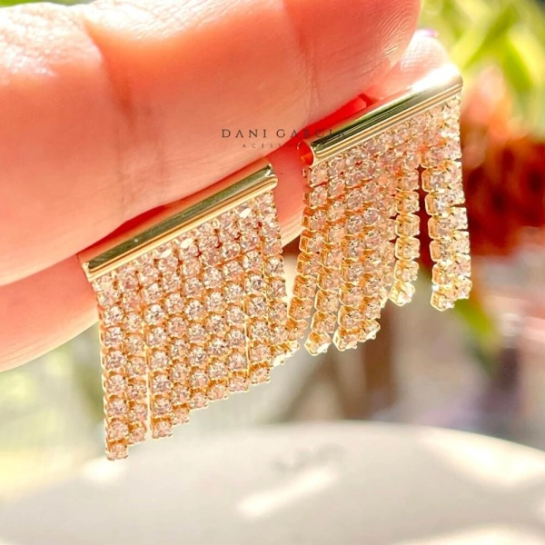 Brinco Ear Cuff Franja Zircônias Banho de Ouro 18 K