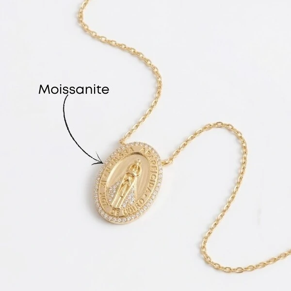 Colar Oval Nossa Senhora Aparecida Uma Fileira de Moissanite Corrente Regulável Prata com Banho de O