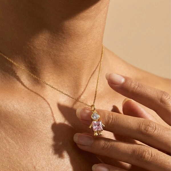 Pingente Menina Zircônia Rosa e Branca | Banho de Ouro 18k | 18x12mm