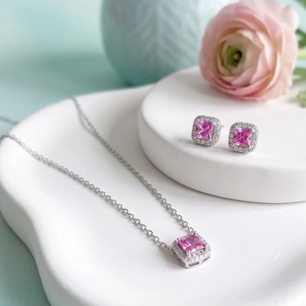 Brinco Quadrado Zircônia Turmalina Pink com Halo | Prata 925 com Ródio Branco | 7mm