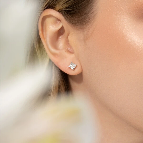 Brinco Quadrado Moissanite 5 MM Prata 925