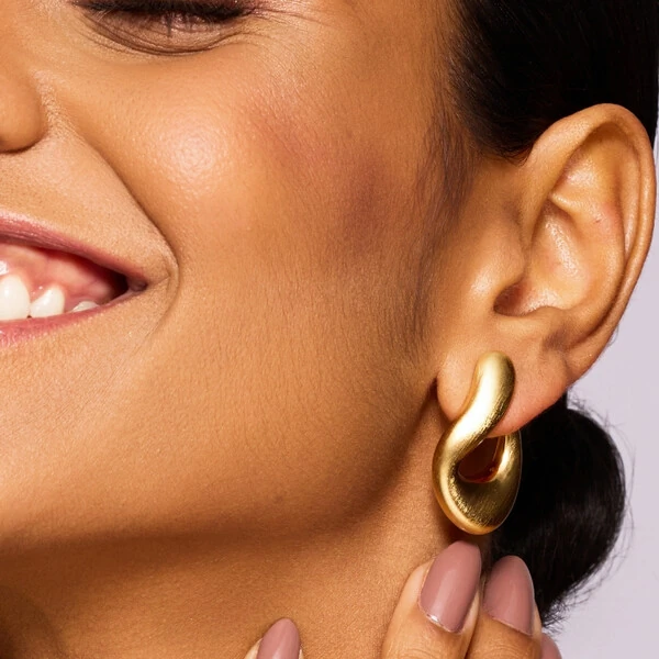 Brinco Fosco Wave Banho de Ouro 18 K