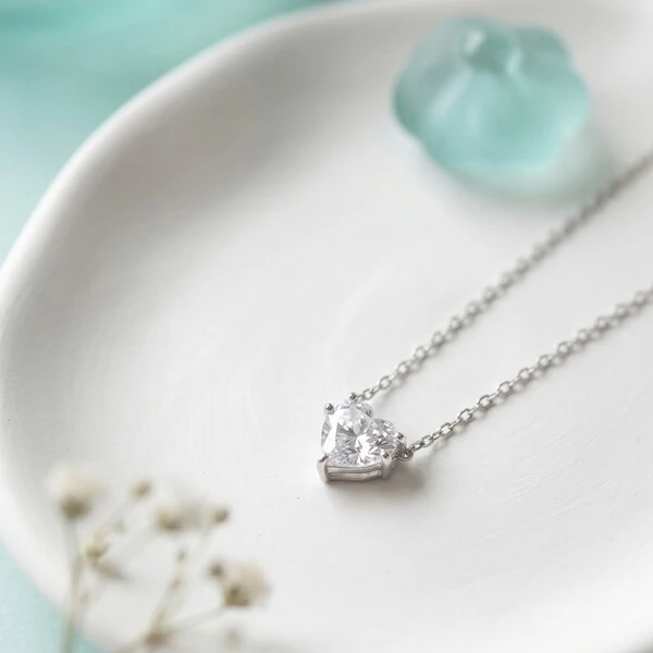 Colar Coração Moissanite Ice Cut 8mm | Prata 925 | 2ct | Corrente Regulável 40–50cm