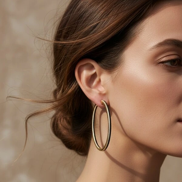 Max Argola Duas Fileiras de Zircônias Preto e Branco Banho de Ouro 18 K