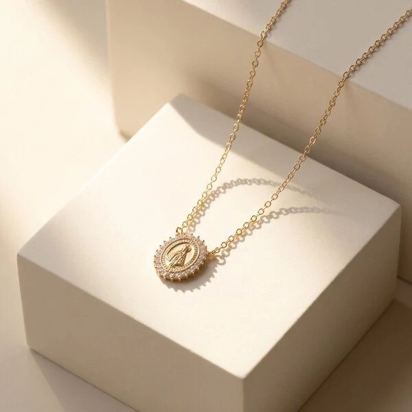 Colar Nossa Senhora Aparecida Moissanite Halo Solar Corrente Regulável Prata com Banho de Ouro
