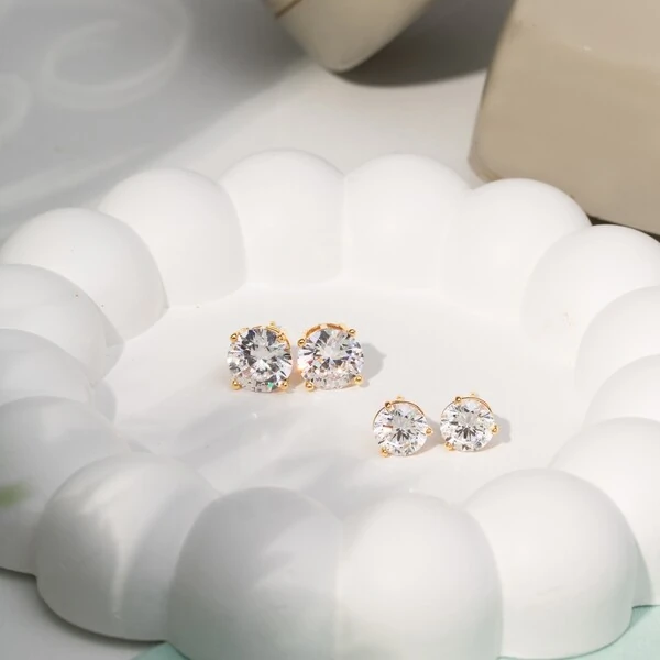 Brinco Solitário 8 MM Duda Banho de Ouro 18 K