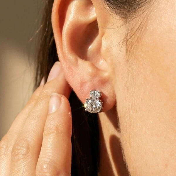 Brinco Dois Ovais Moissanite Prata 925 | 8mm + 6mm | 3,6ct | Certificado GRA