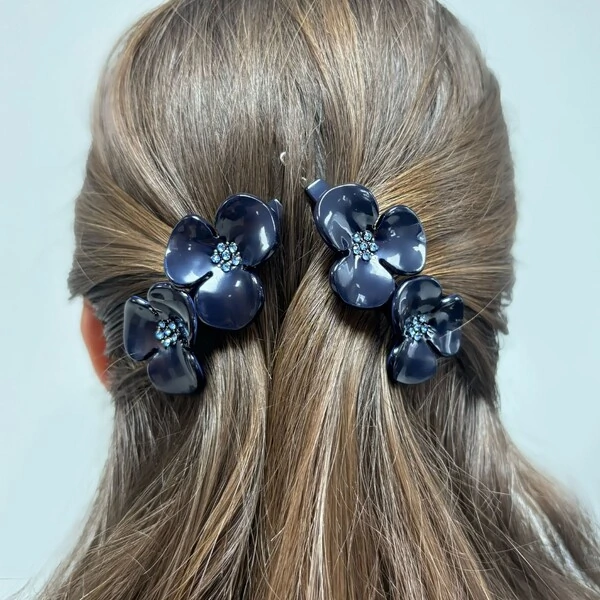 Clipe Trevo Duplo Azul Marinho Acetato