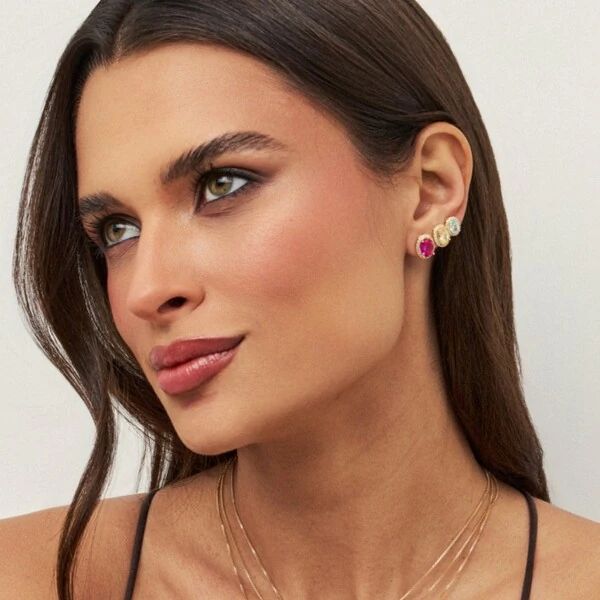 Brinco Oval M Rosa Escuro Banho de Ouro 18 K