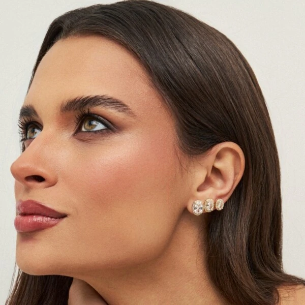 Brinco Oval M Banho de Ouro 18 K