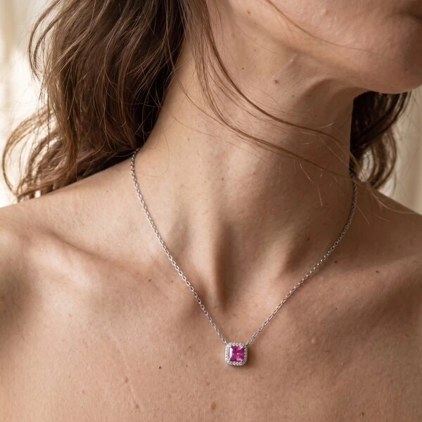 Colar Zircônia Turmalina Pink com Halo | Prata 925 com Ródio Branco | Pingente 7mm | Corrente 40–50c