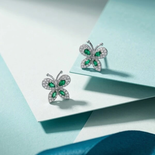 Brinco Borboleta Zircônia Esmeralda Prata 925