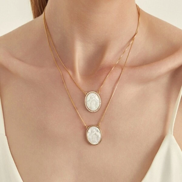 Colar Minimalista Nossa Senhora das Graças G Banho de Ouro 18 K