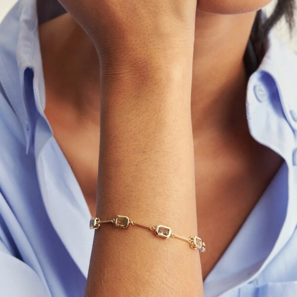 Pulseira Pedras Retangulares Intercaladas Azul Claro | Banho de Ouro 18k | 5x3mm | Regulável 18–20cm