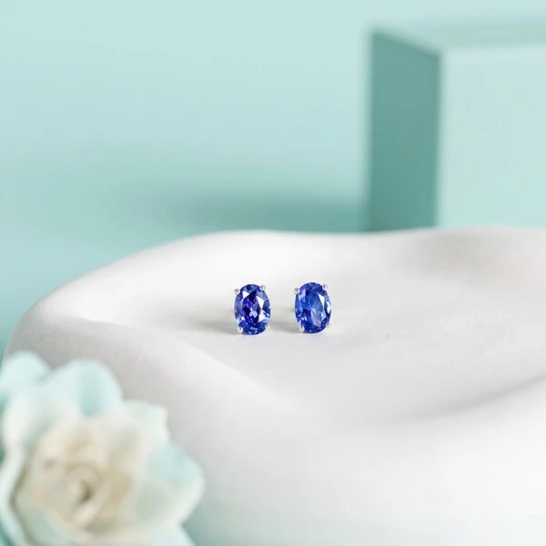 Brinco Ponto de Luz Zircônia Oval Tanzanita | Prata 925 com Ródio Branco | 7x5mm