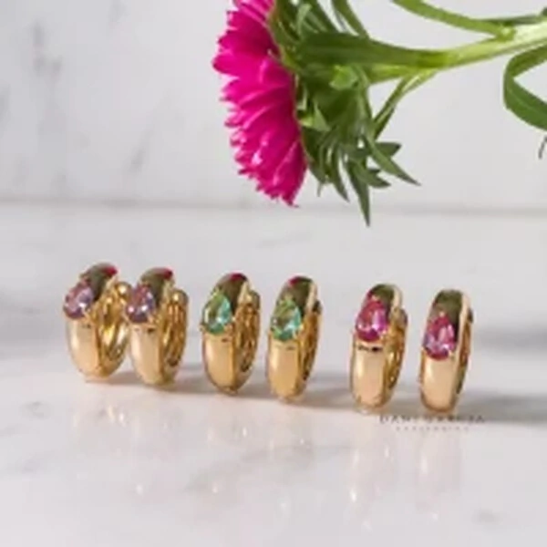 Argola Tania Banho de Ouro 18 K