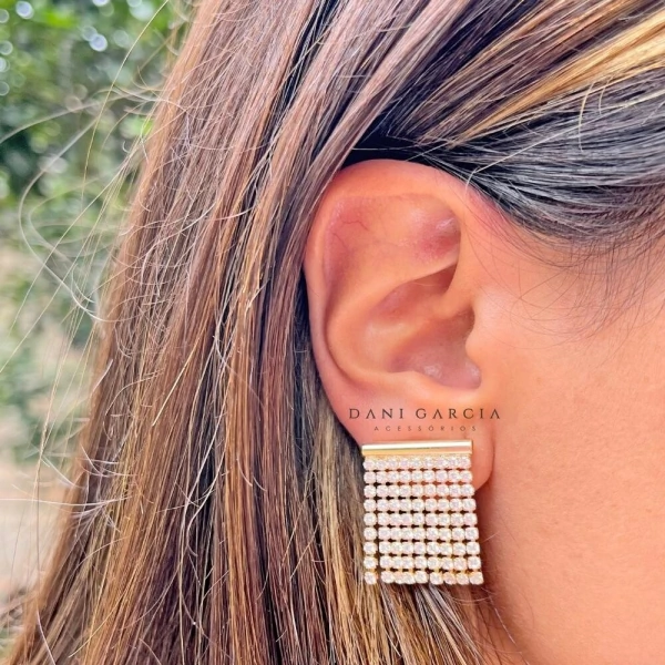 Brinco Ear Cuff Franja Zircônias Banho de Ouro 18 K