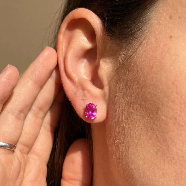 Brinco Ponto de Luz Zircônia Oval Pink | Prata 925 com Ródio Branco | 7x5mm