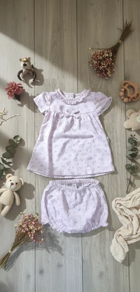 Vestido Bunny Garden: Charme e Delicadeza em Lavanda