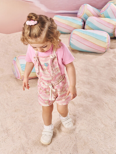 Foto CONJUNTO BLUSA E JARDINEIRA