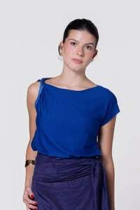Blusa crysalis Daylily