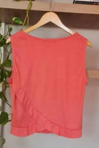 Blusa Cropped Lotus Suede