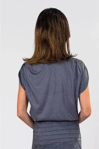 Blusa Emerge Suede