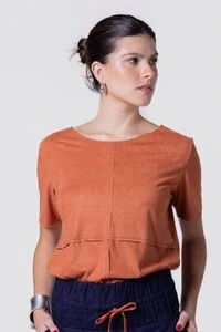 Blusa Transcend Suede