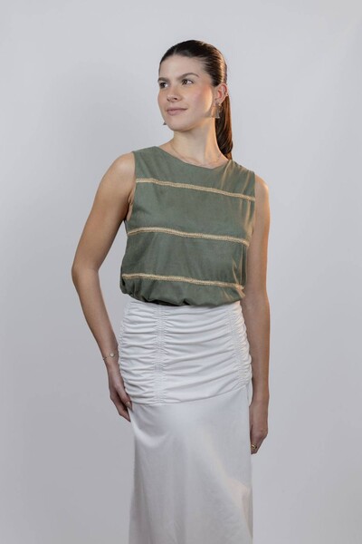 Foto Blusa Cropped Naline Suede