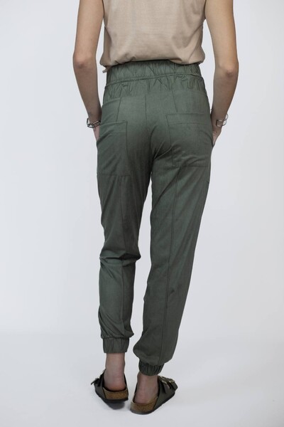 FotoCalça Jogger Veneza Suede