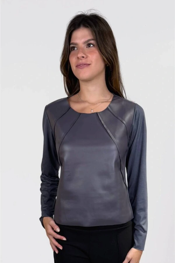 Blusa Miragem Recortes Couro