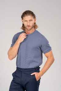 Camiseta Rich Textura Gola Média - Linha Rich