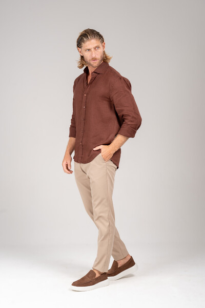 Foto Conjunto Camisa Amalfi Marrom e Calça Blaine Elasto Caqui