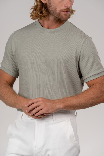Foto Camiseta Rich Textura Gola Média - Linha Rich