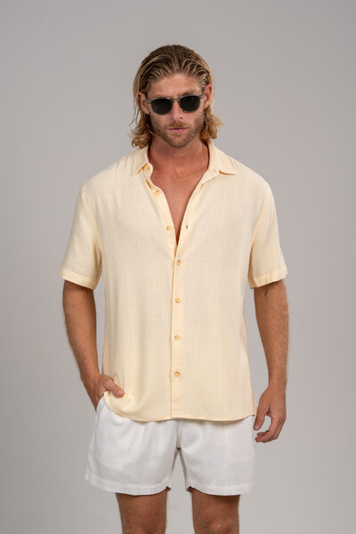 Foto Conjunto Great Time Amarelo e Short Cut Off White