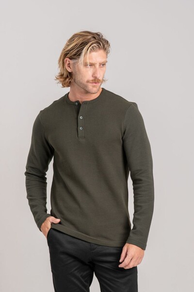 Foto Henley Gold Manga Comprida - Linha Essential