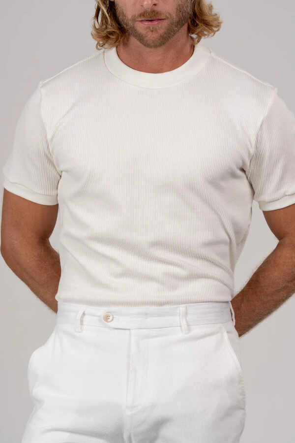 Camiseta Rich Textura Gola Média - Linha Rich