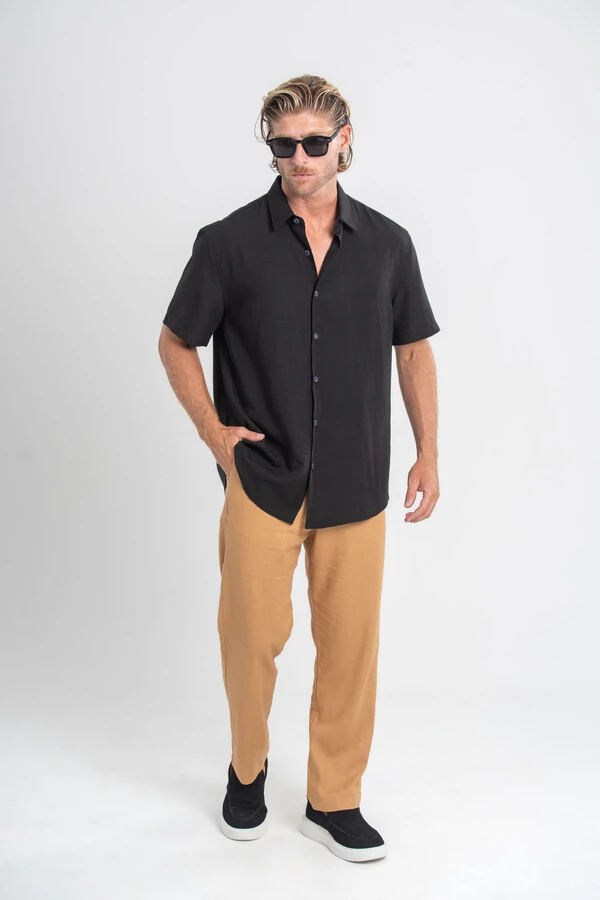 Conjunto Calça Positano Marrom Claro e Camisa Vegas Preta