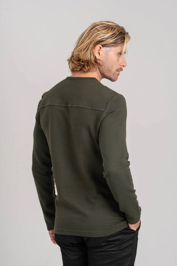 Henley Gold Manga Comprida - Linha Essential