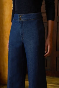 Calça Pantalona Detalhe V