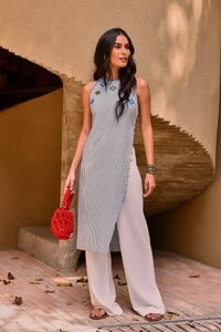 Blusa Pixie Tricoline com Bordado