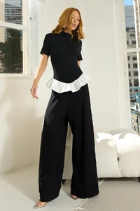 Conjunto Blusa com Babado e Calça