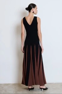 Vestido Longo Nesgas