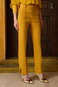 Calça Nervura Bolso Faca