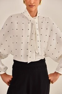 Blusa Barcelona Crepe Poá