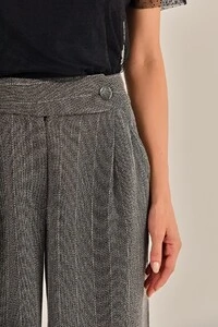 Calça Camila Alfaiataria Risca de Giz