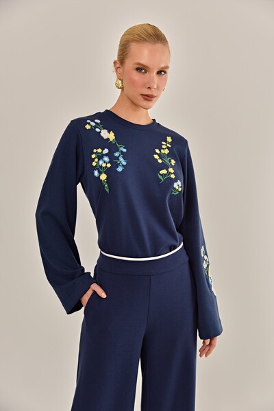 Foto Blusa Fabulous Viscose com Bordado