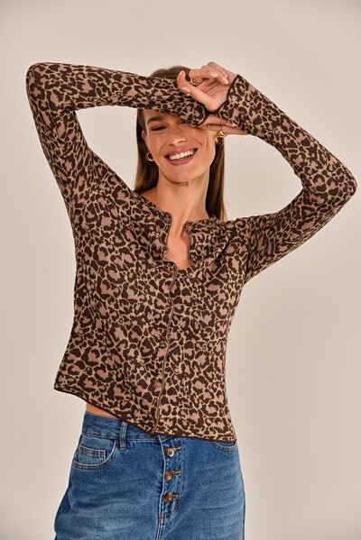Foto Cardigan Berlim Tricô Animal Print