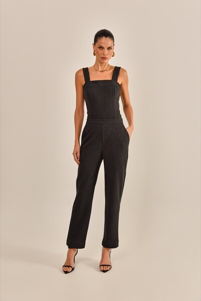 FotoCalça Zaira Alfaiataria Risca de Giz